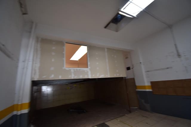 Commerciale in vendita in Palma de Mallorca - 260.000 € (Rif: 9783012)