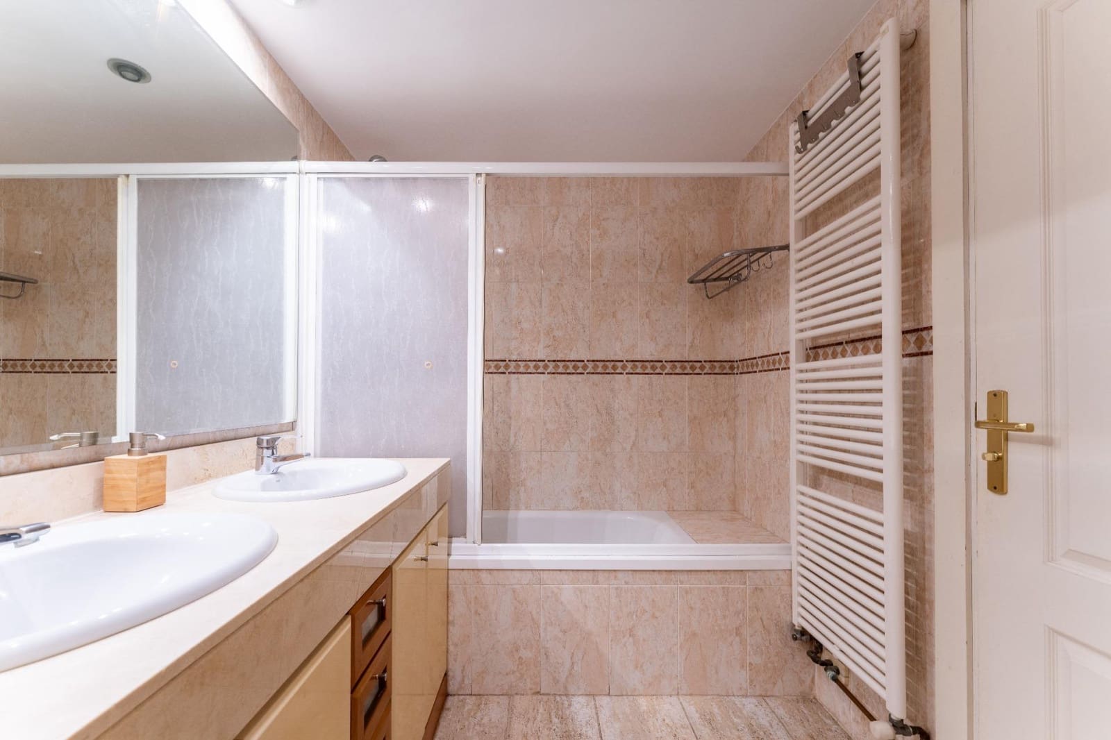 4 soveværelse Rækkehus til salg i Palma de Mallorca med swimmingpool - € 1.325.000 (Ref: 9818254)