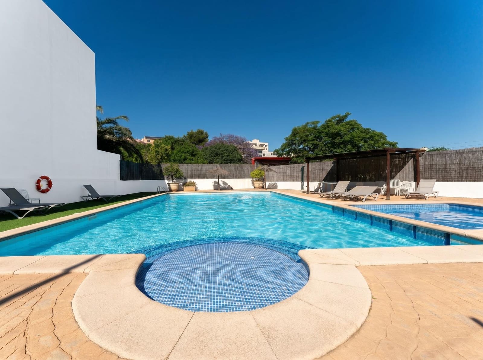 4 soveværelse Rækkehus til salg i Palma de Mallorca med swimmingpool - € 1.325.000 (Ref: 9818254)