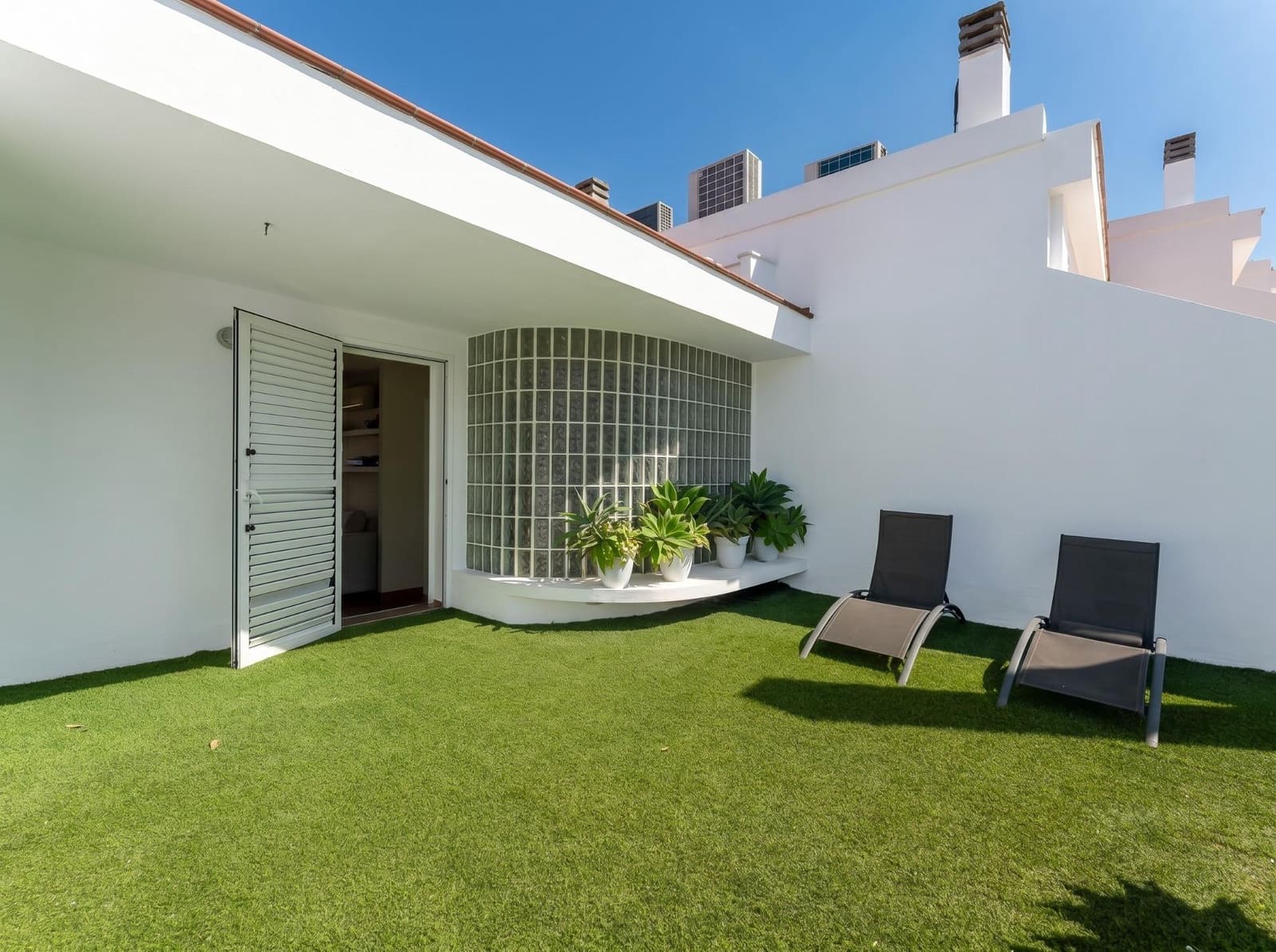 4 soveværelse Rækkehus til salg i Palma de Mallorca med swimmingpool - € 1.325.000 (Ref: 9818254)