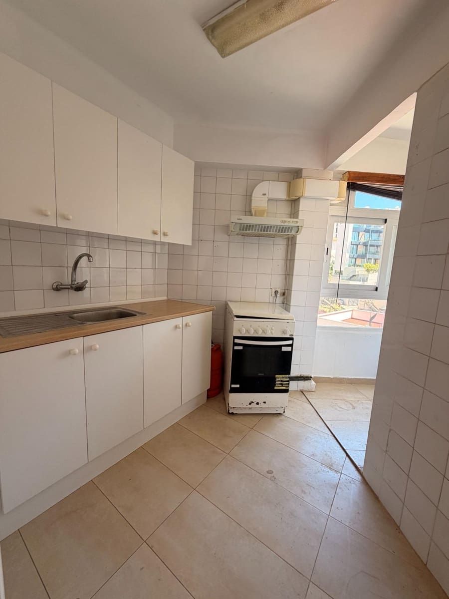 1 slaapkamer Flat te koop in Cala Mayor - € 270.000 (Ref: 9843416)