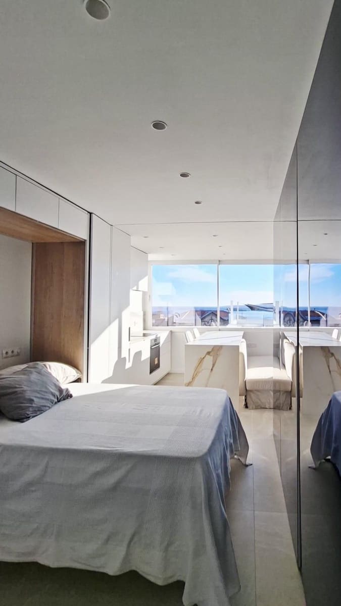 1 bedroom Loft for sale in Cala Mayor - € 345,000 (Ref: 9849402)