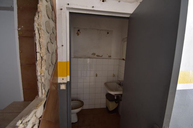 Kommersiell til leie i Palma de Mallorca - € 1 300 (Ref: 9860122)