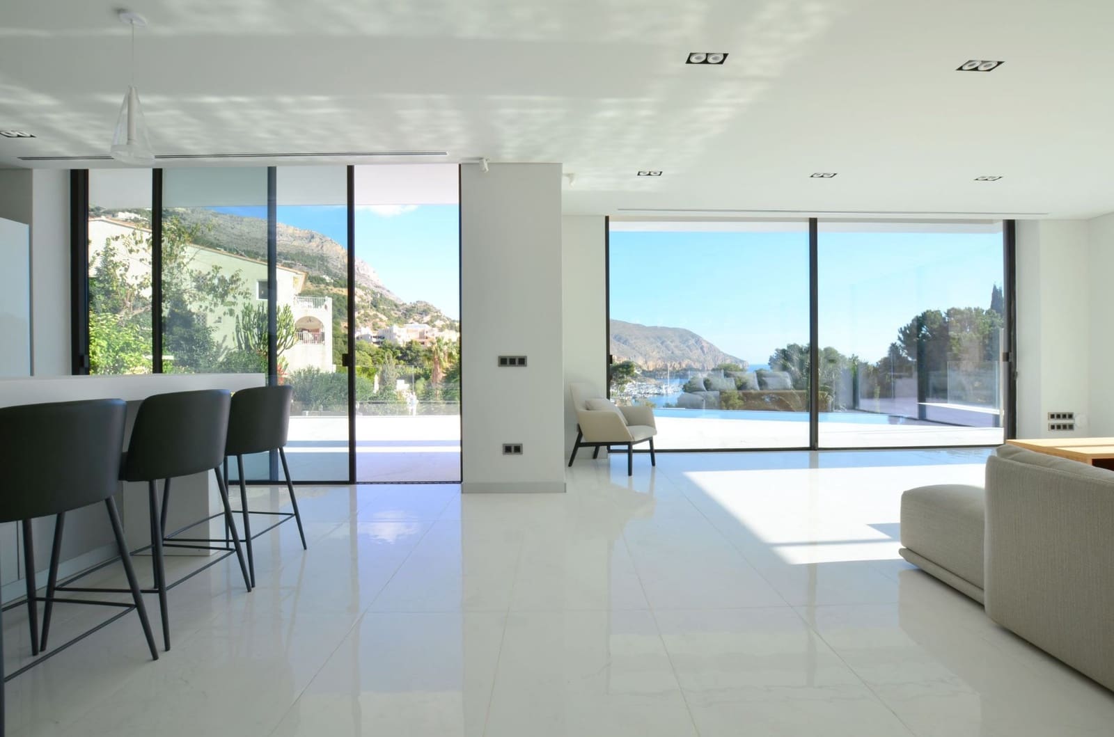 4 slaapkamer Villa te koop in Altea met zwembad garage - € 2.650.000 (Ref: 7870505)