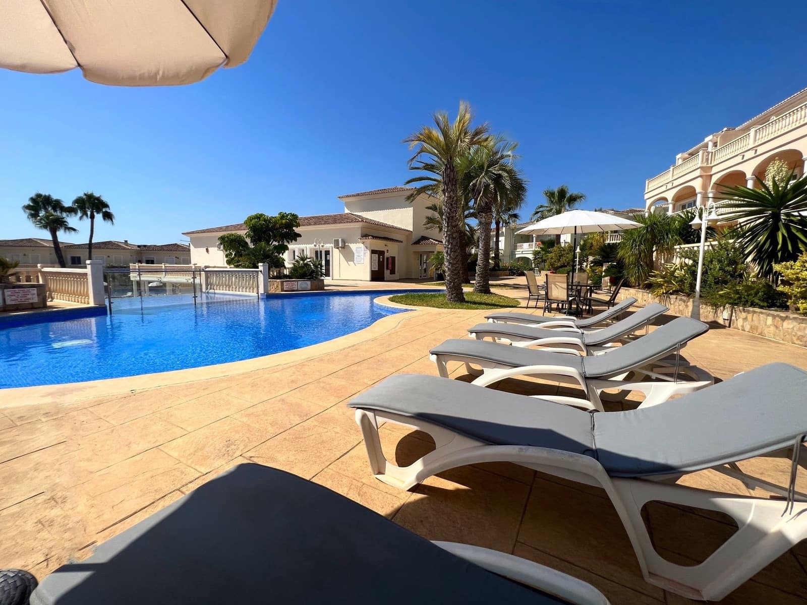 Apartamento de 1 habitación en Benissa en venta con piscina garaje - 330.000 € (Ref: 8129515)