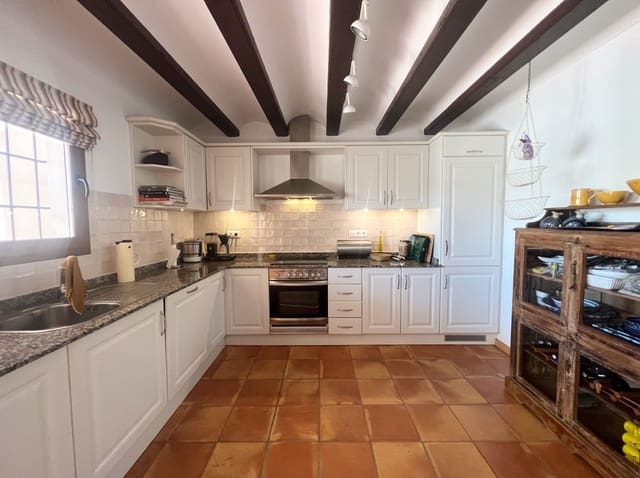 4 soverom Villa til salgs i Partida Tosal - Zona del Castellans, Javea / Xàbia med svømmebasseng garasje - € 950 000 (Ref: 8238316)