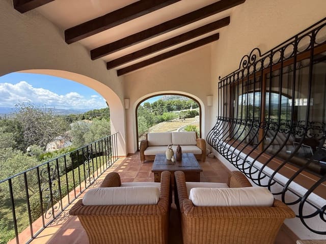 4 soverom Villa til salgs i Partida Tosal - Zona del Castellans, Javea / Xàbia med svømmebasseng garasje - € 950 000 (Ref: 8238316)