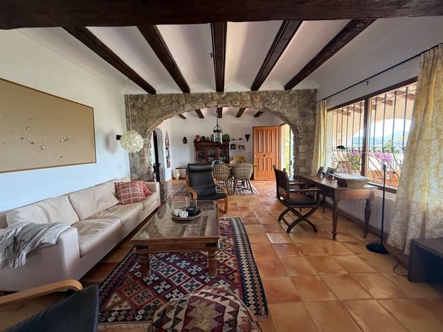 4 soverom Villa til salgs i Partida Tosal - Zona del Castellans, Javea / Xàbia med svømmebasseng garasje - € 950 000 (Ref: 8238316)