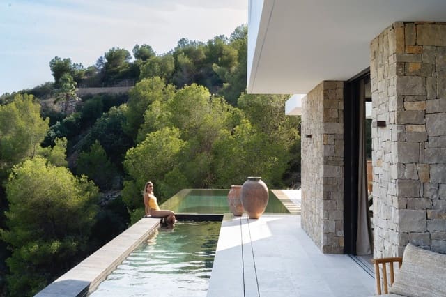 5 bedroom Villa for sale in Javea / Xàbia - € 3,550,000 (Ref: 9607241)