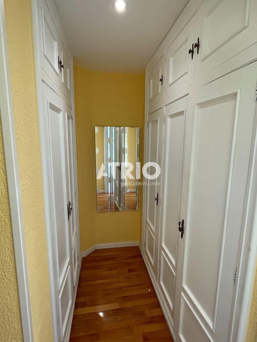 Appartement de 4 chambres à louer à Burgos ville avec garage - 1 300 € (Ref: 10002494)