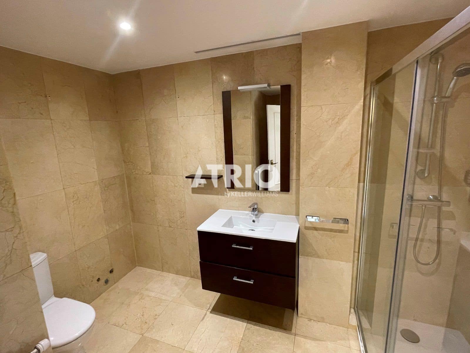 Appartement de 4 chambres à louer à Burgos ville avec garage - 1 300 € (Ref: 10002494)