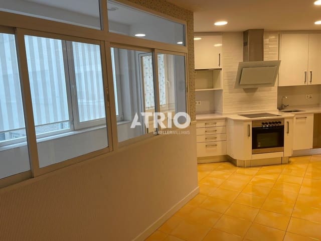 4 makuuhuone Asunto vuokrattavana paikassa Burgos kaupunki - 1 300 € (Ref: 10002494)