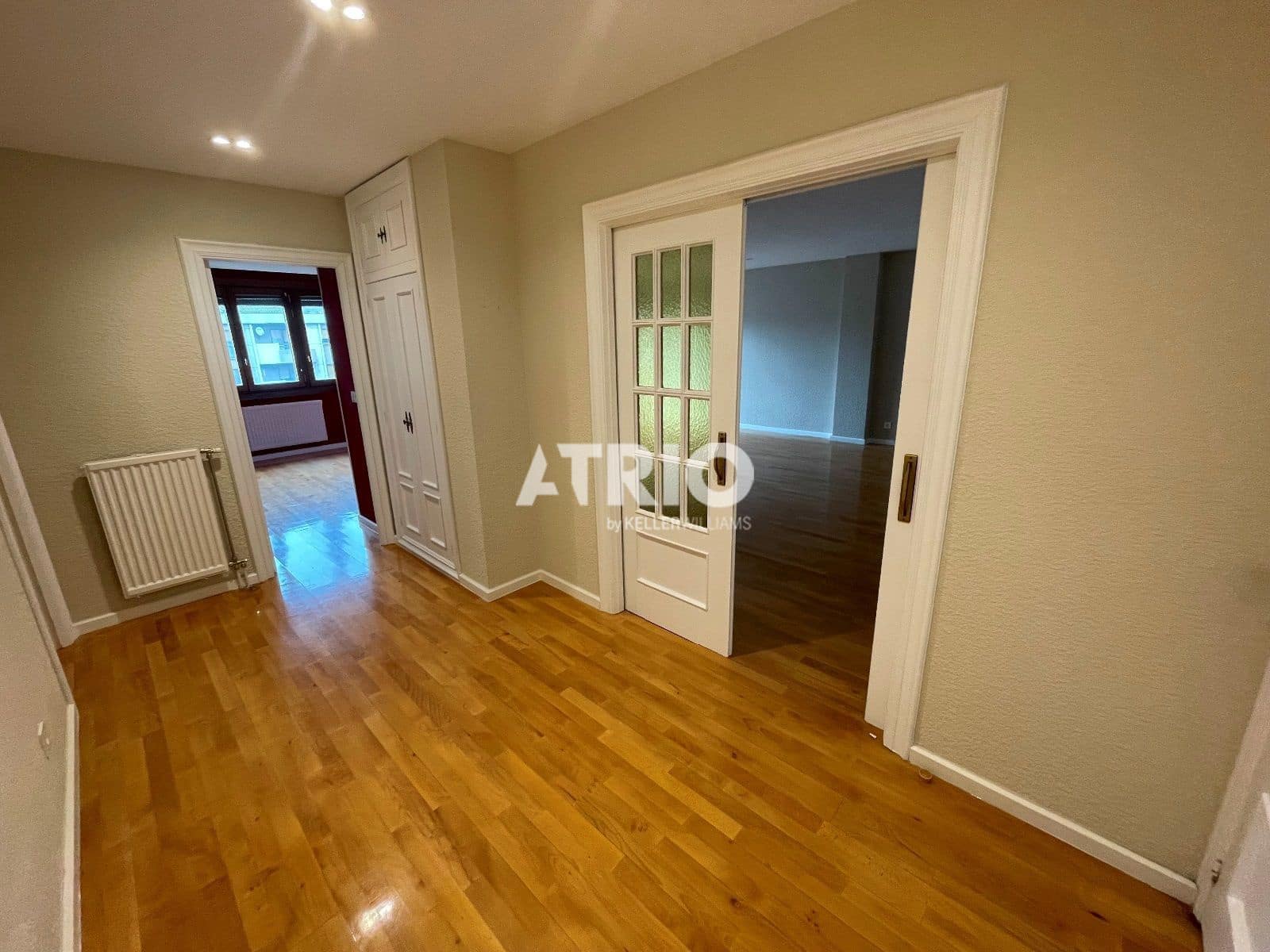 Appartement de 4 chambres à louer à Burgos ville avec garage - 1 300 € (Ref: 10002494)
