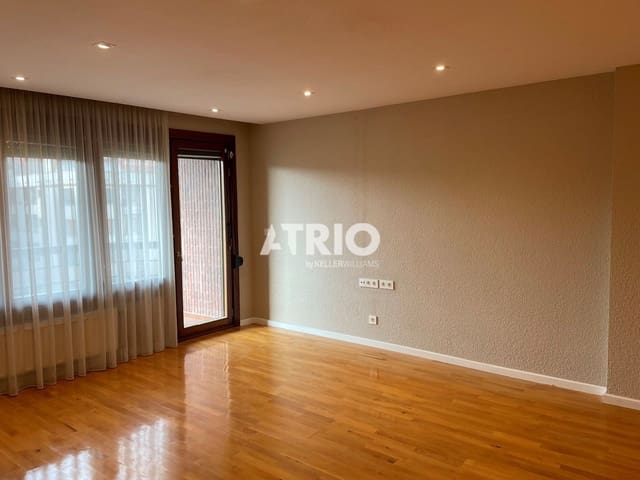 4 makuuhuone Asunto vuokrattavana paikassa Burgos kaupunki - 1 300 € (Ref: 10002494)