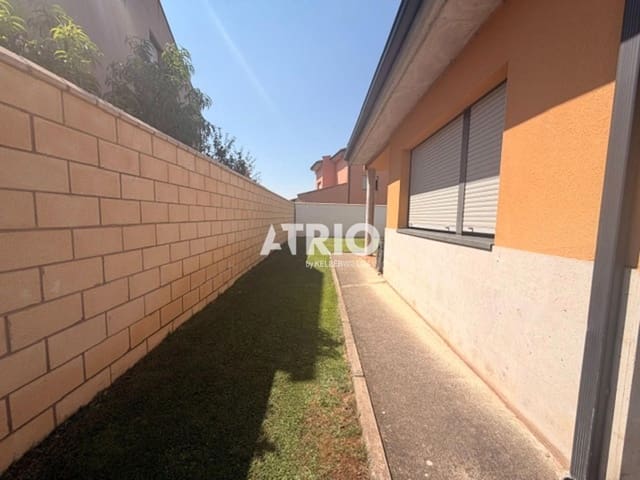 4 Zimmer Villa zu verkaufen in Villariezo mit Pool Garage - 285.000 € (Ref: 10014303)