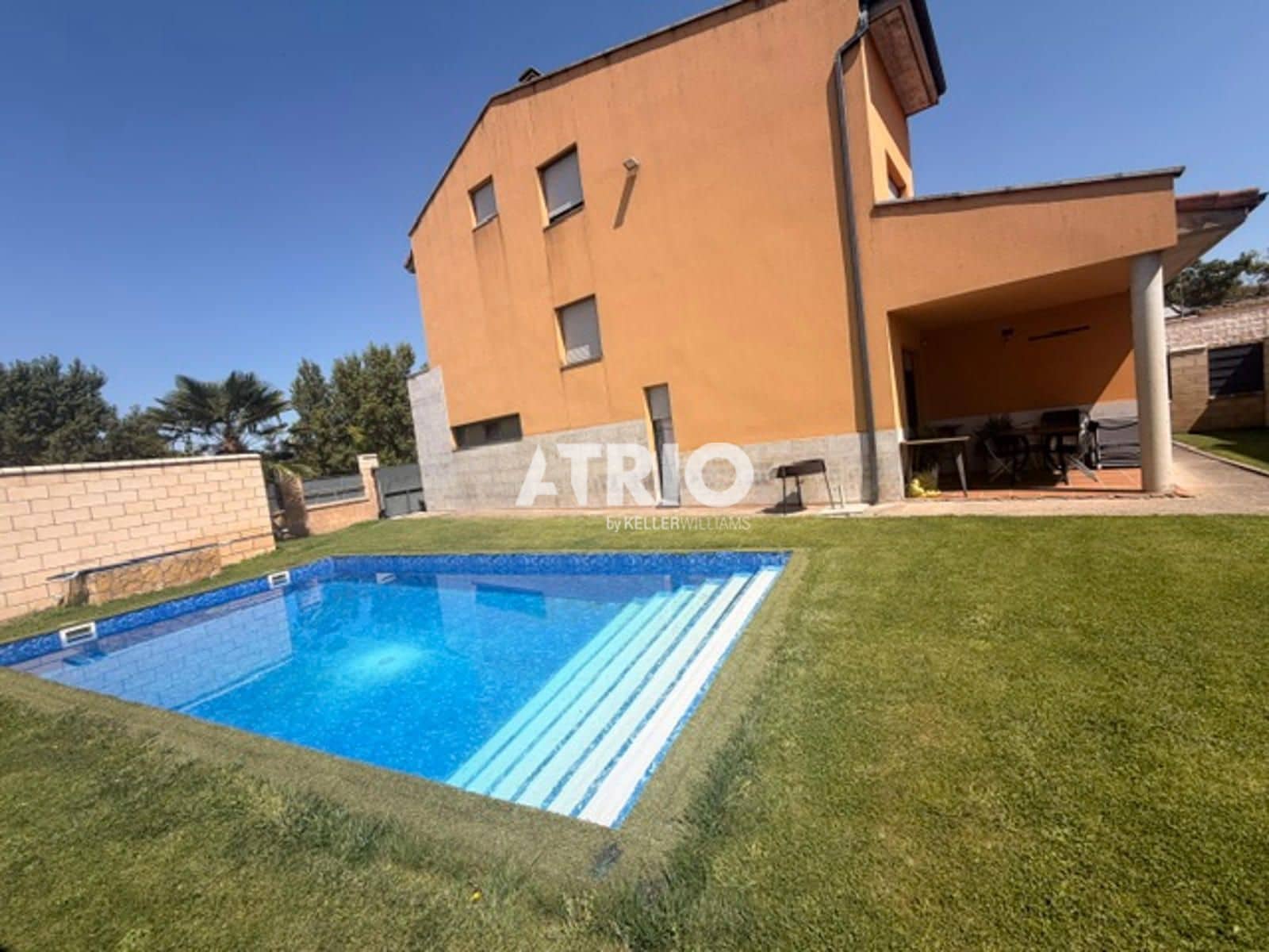 4 Zimmer Villa zu verkaufen in Villariezo mit Pool Garage - 285.000 € (Ref: 10014303)