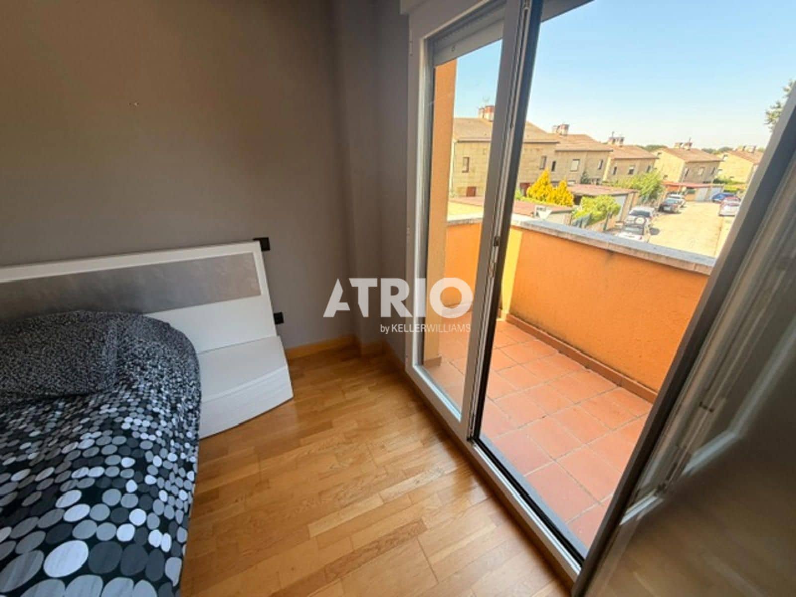 4 Zimmer Villa zu verkaufen in Villariezo mit Pool Garage - 285.000 € (Ref: 10014303)