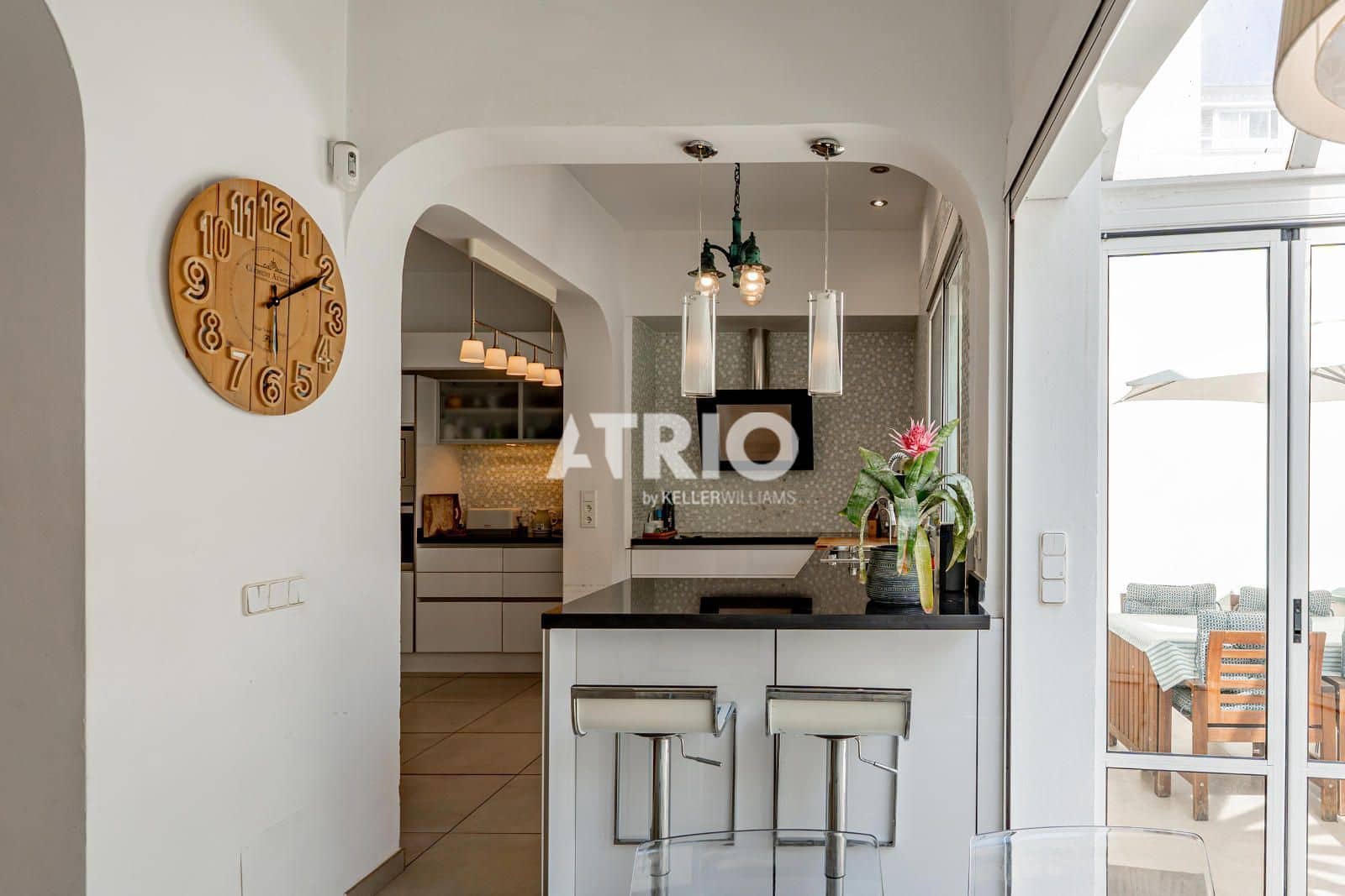 4 bedroom Villa for sale in Palma de Mallorca - € 1,600,000 (Ref: 10019590)