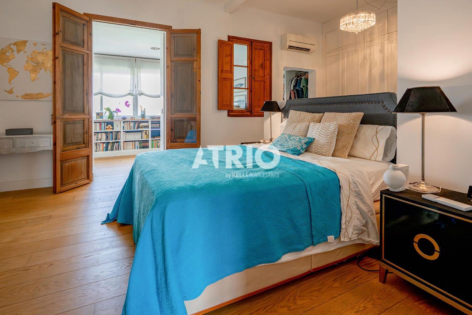 4 bedroom Villa for sale in Palma de Mallorca - € 1,600,000 (Ref: 10019590)