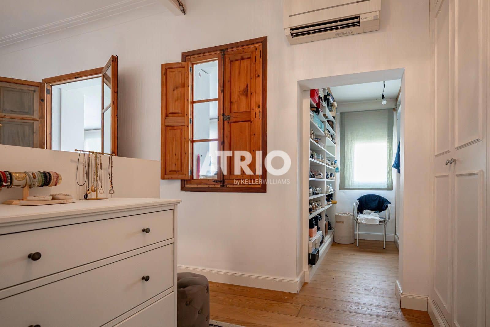 4 bedroom Villa for sale in Palma de Mallorca - € 1,600,000 (Ref: 10019590)