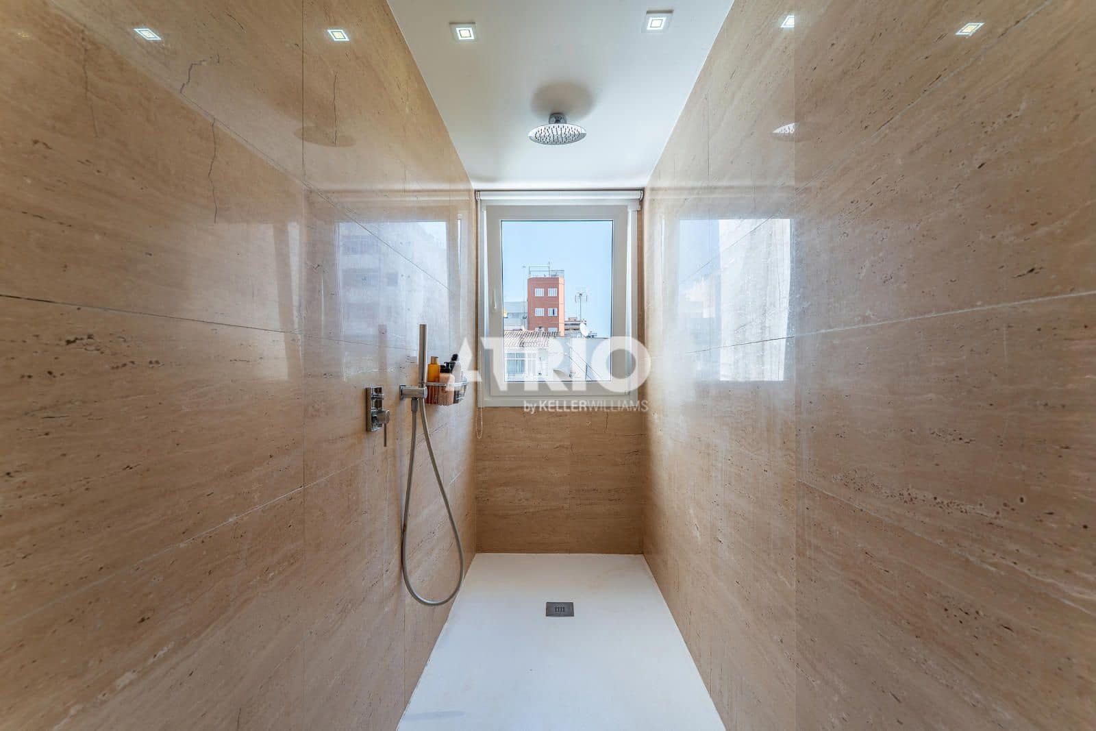 4 bedroom Villa for sale in Palma de Mallorca with pool - € 1,600,000 (Ref: 10019590)