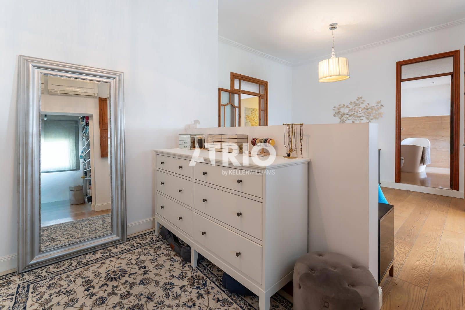4 bedroom Villa for sale in Palma de Mallorca with pool - € 1,600,000 (Ref: 10019590)