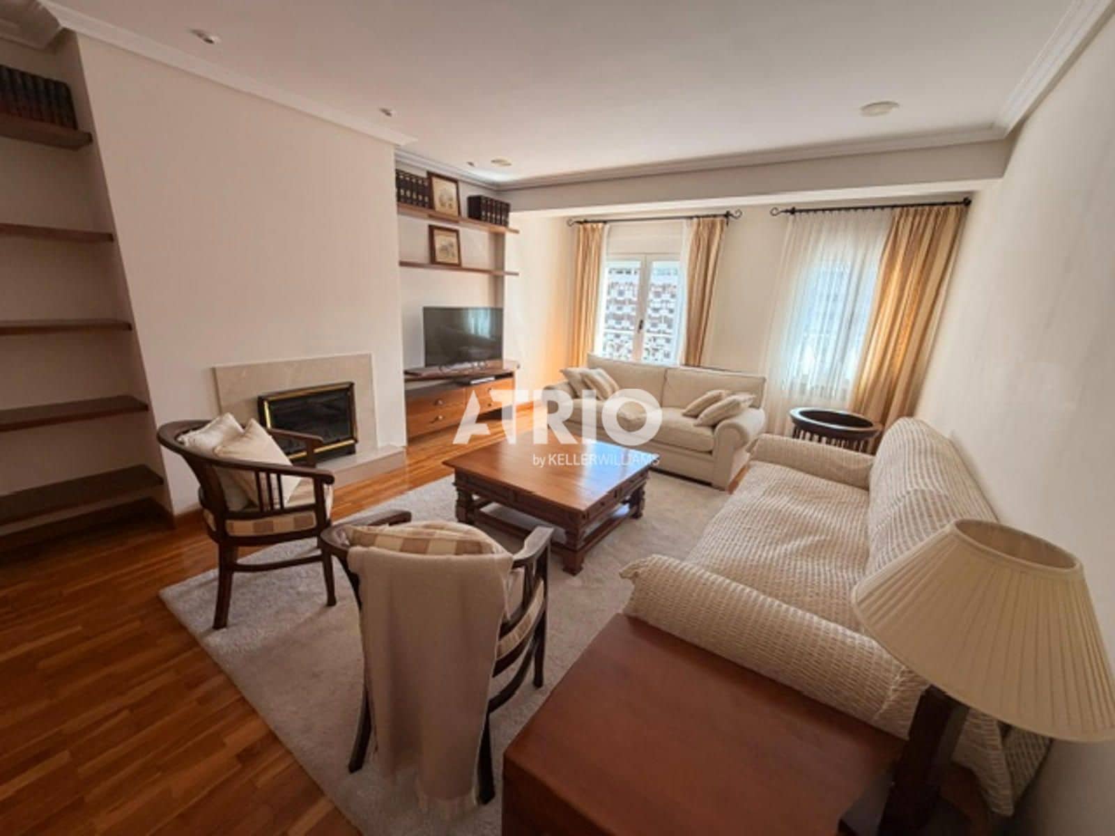 3 sovrum Lägenhet att hyra i Burgos stad - 1 500 € (Ref: 10029791)