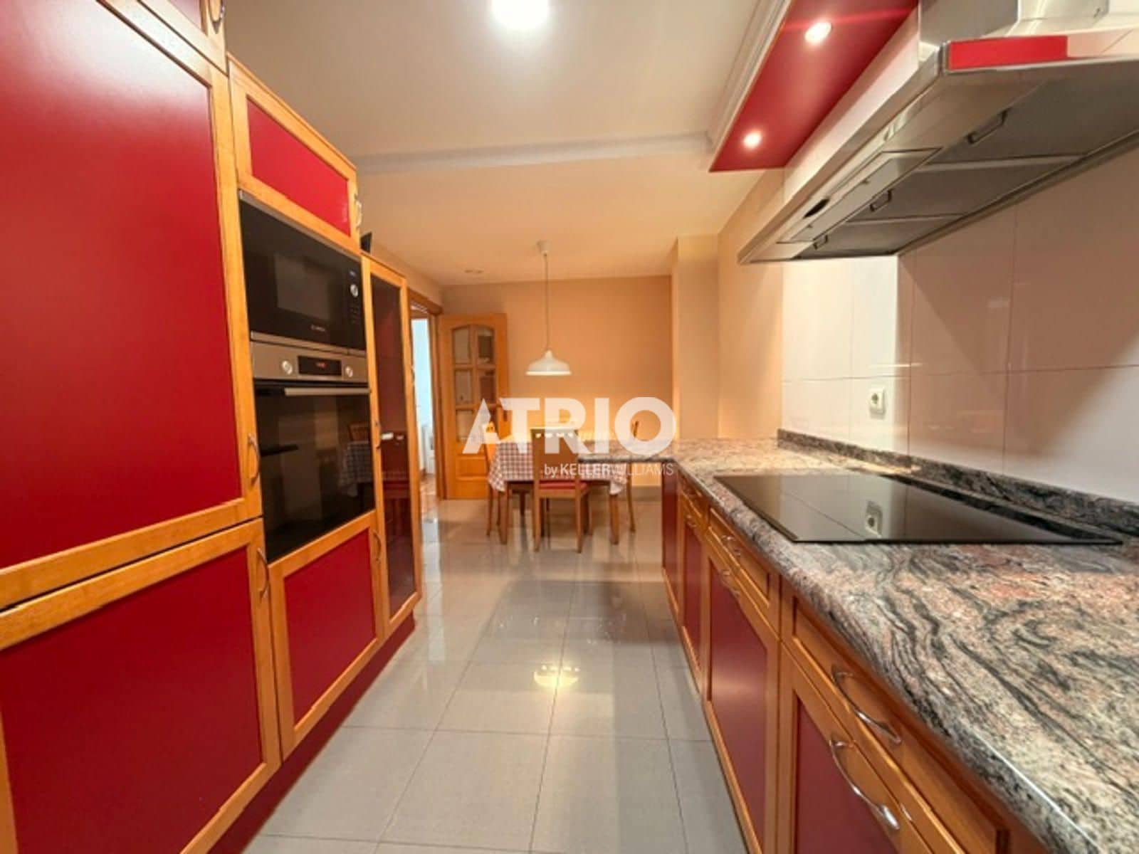 3 sovrum Lägenhet att hyra i Burgos stad - 1 500 € (Ref: 10029791)