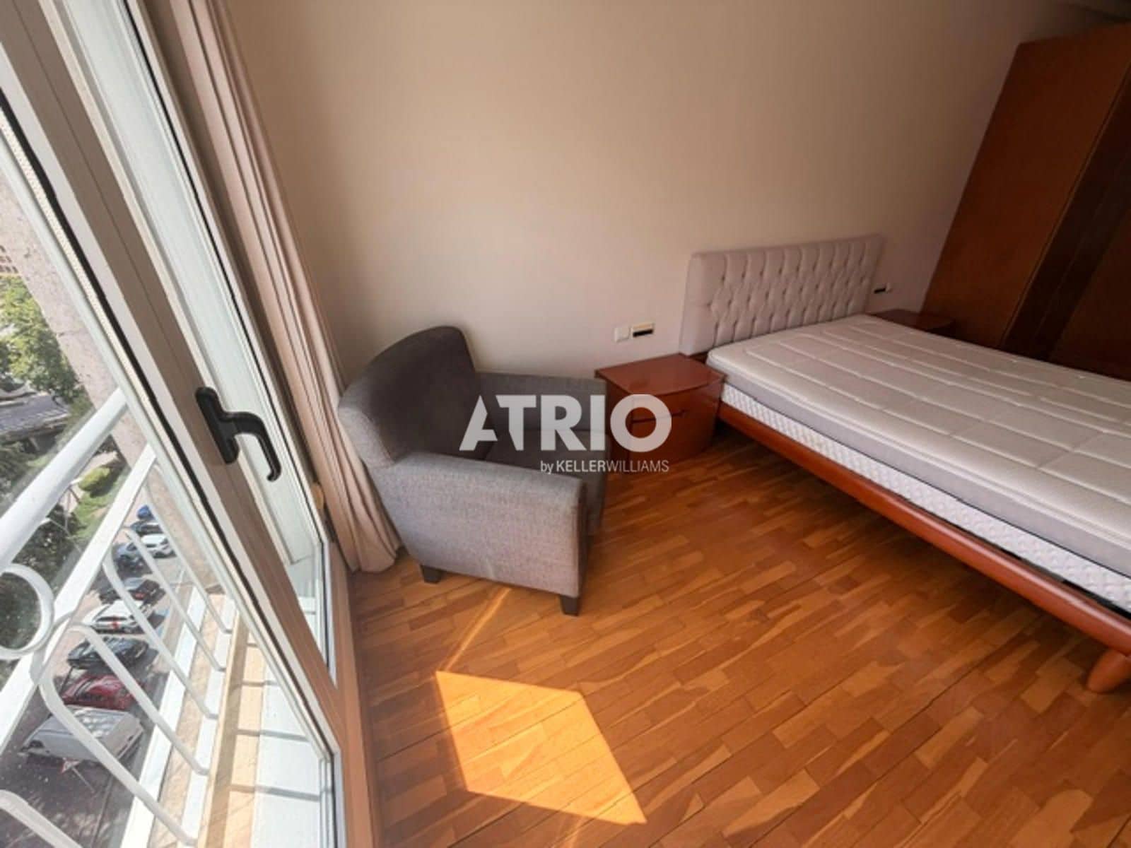 3 sovrum Lägenhet att hyra i Burgos stad - 1 500 € (Ref: 10029791)
