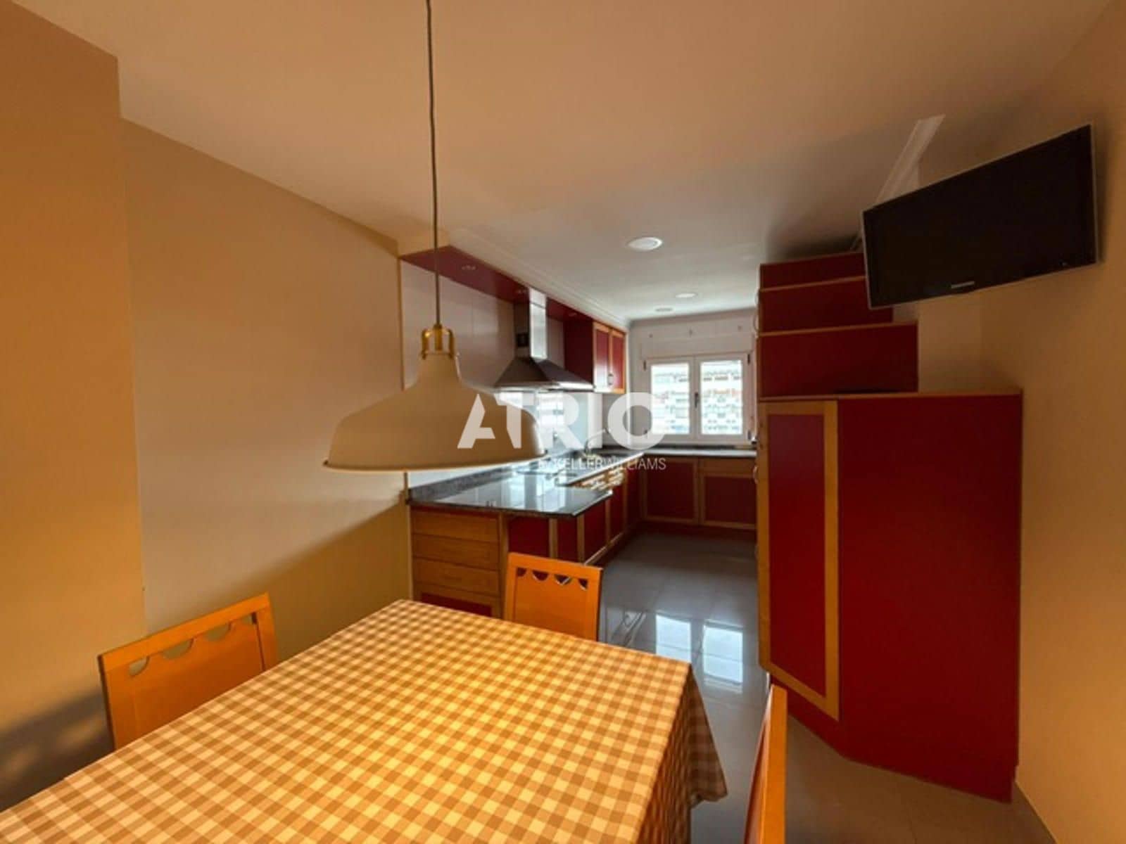3 camera da letto Appartamento da affittare in Burgos citta - 1.450 € (Rif: 10029791)