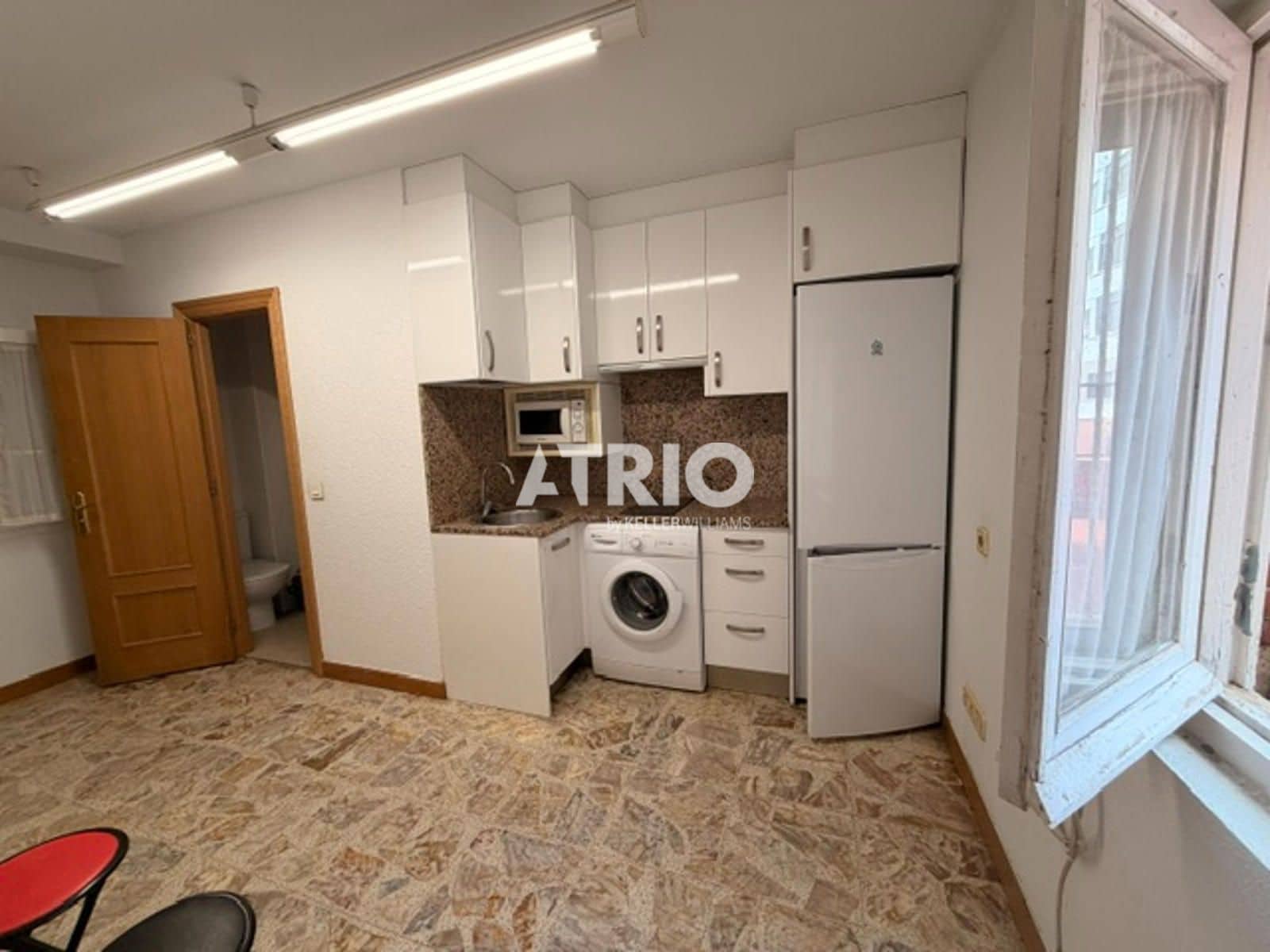 8 bedroom Flat for sale in Burgos city - € 350,000 (Ref: 10036231)