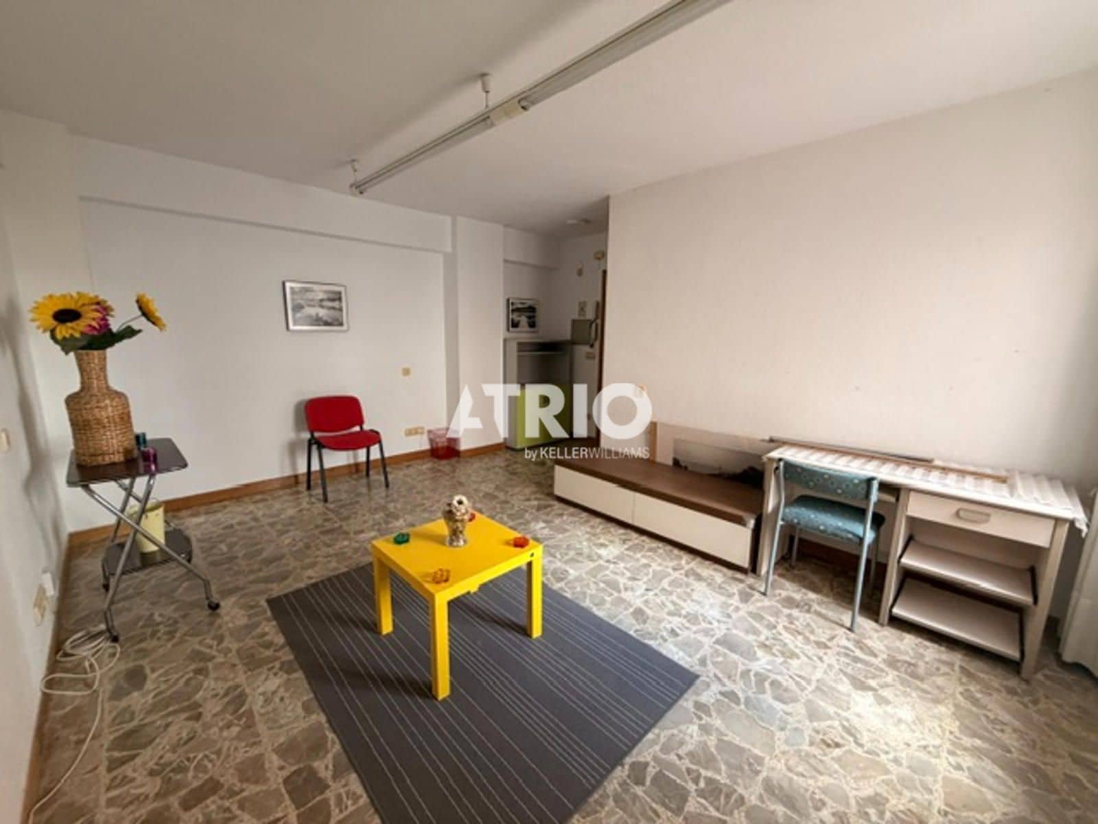 8 bedroom Flat for sale in Burgos city - € 350,000 (Ref: 10036231)