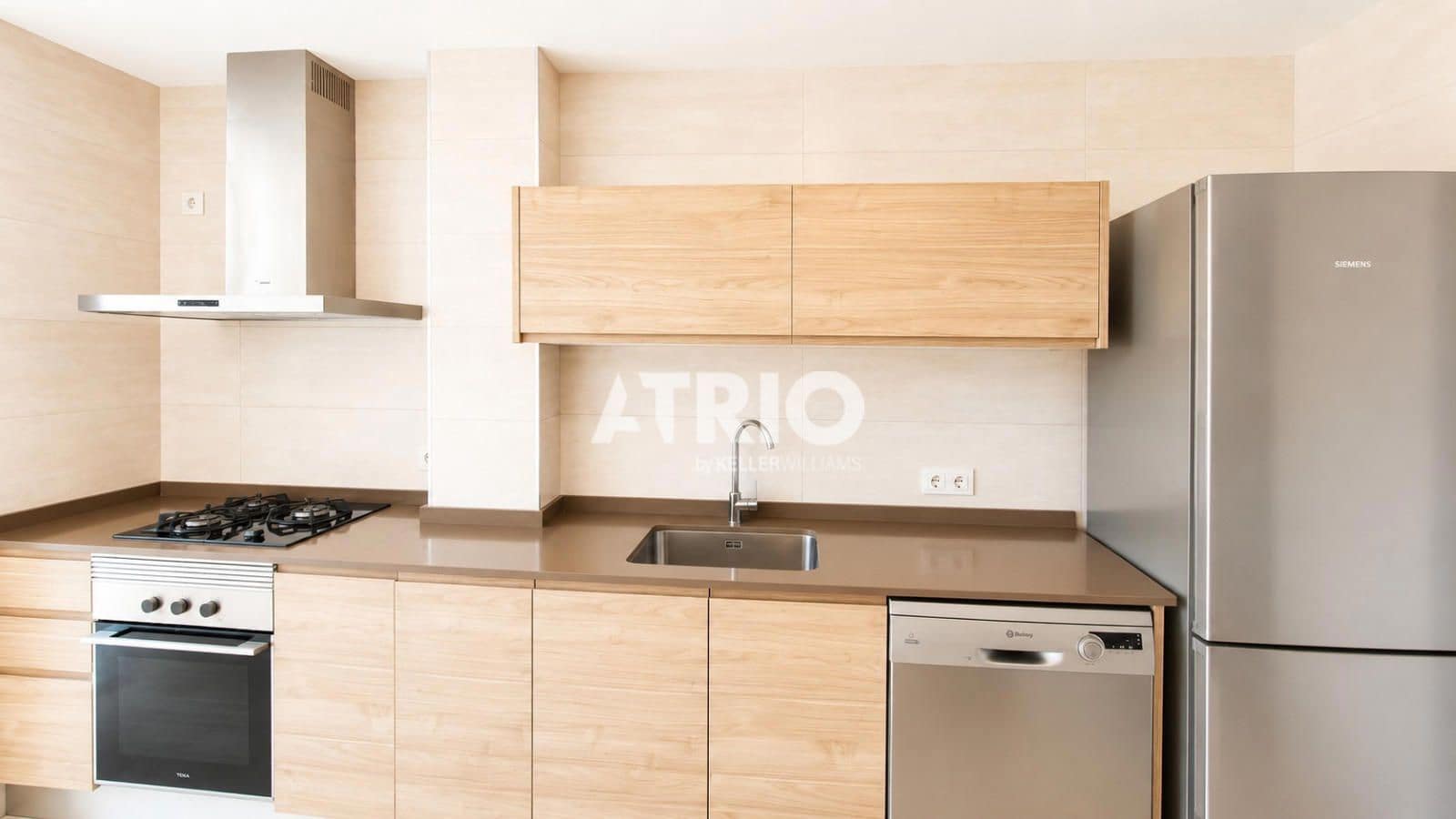 Piso de 3 habitaciones en Palma de Mallorca en alquiler con garaje - 1.900 € (Ref: 10041772)