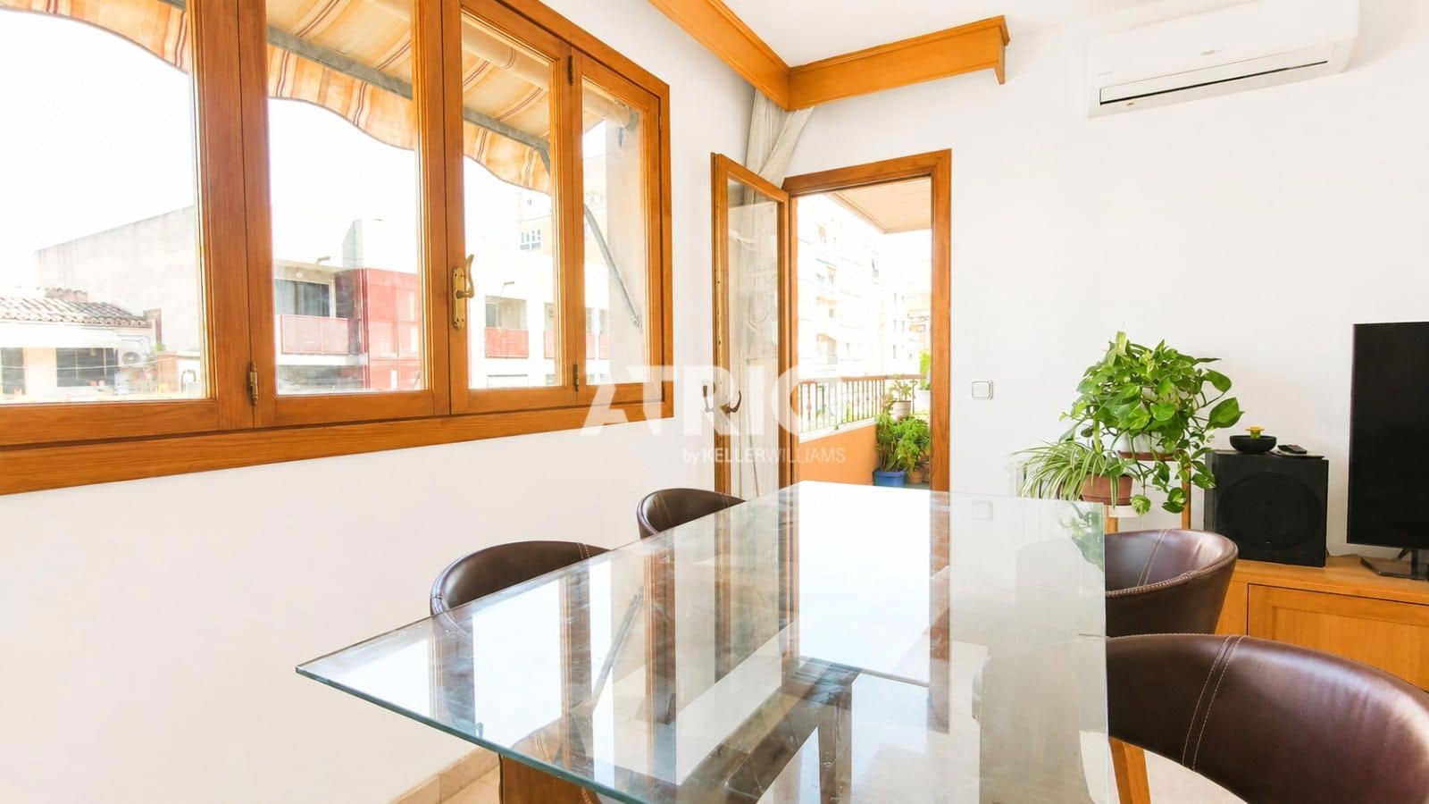 Piso de 3 habitaciones en Palma de Mallorca en alquiler con garaje - 1.900 € (Ref: 10041772)