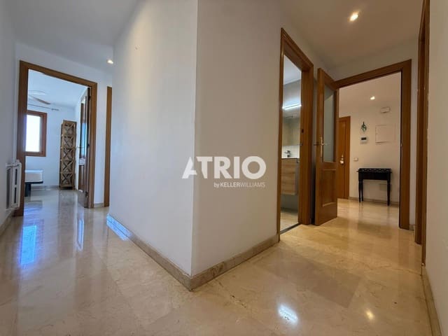 3 bedroom Flat for rent in Arxiduc, Palma de Mallorca with garage - € 2,100 (Ref: 10041772)