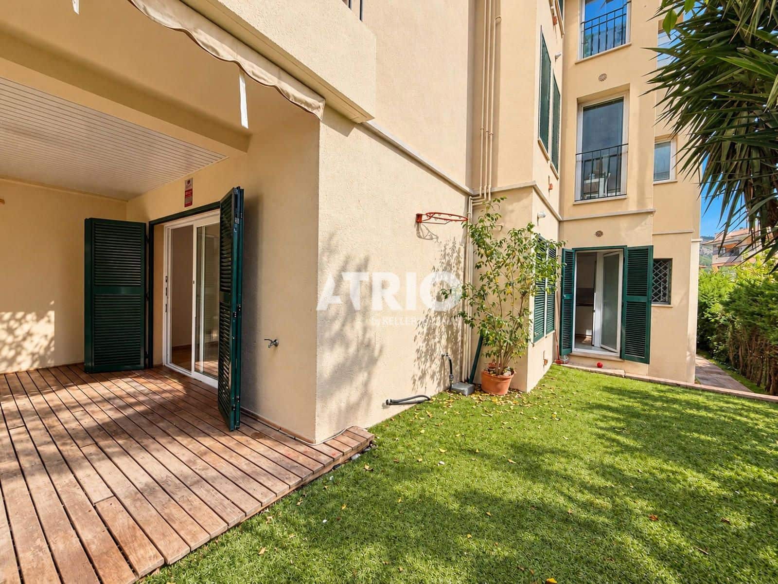 3 bedroom Flat for sale in Bendinat with pool garage - € 870,000 (Ref: 10048012)