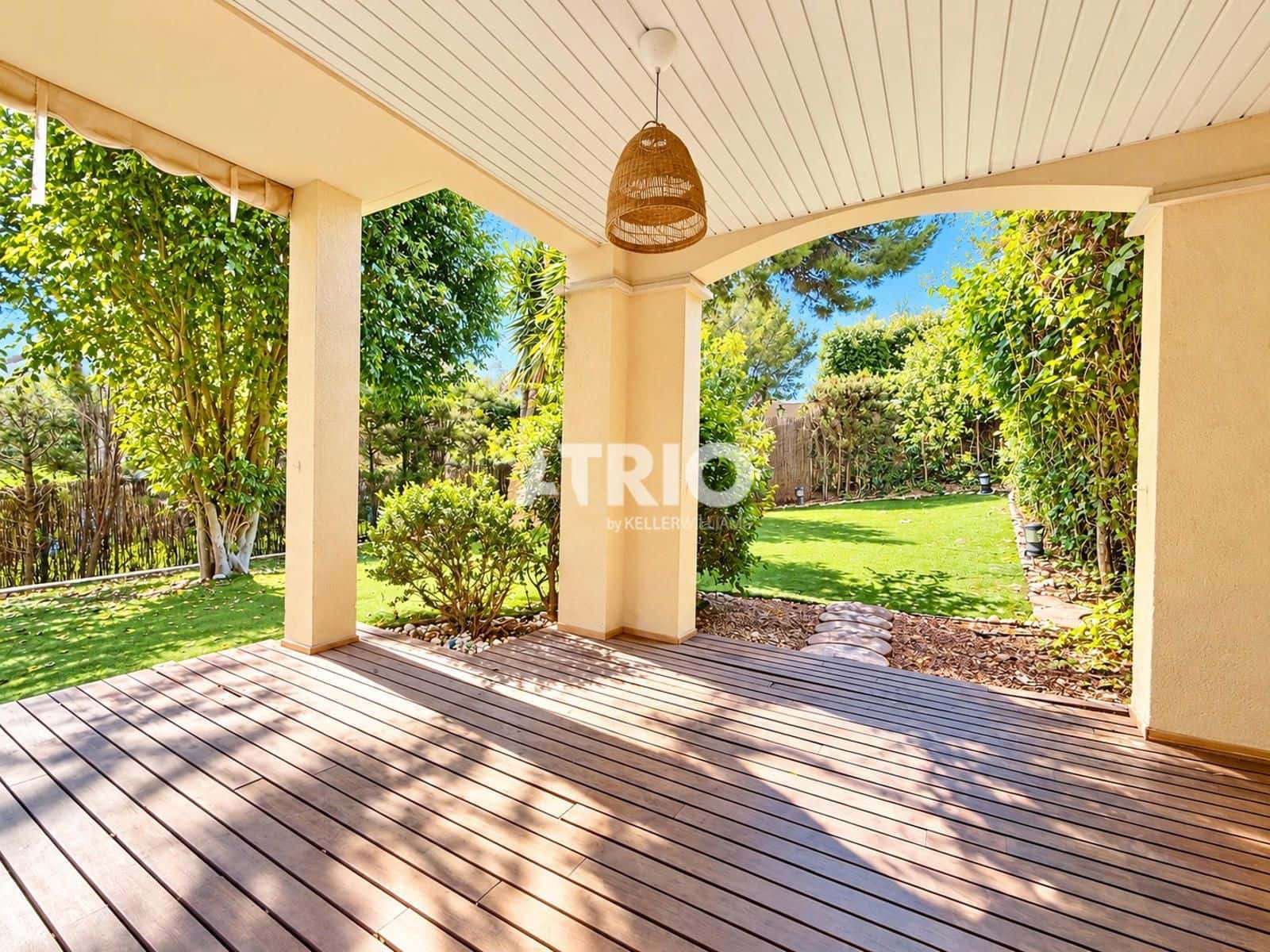 3 bedroom Flat for sale in Bendinat with pool garage - € 870,000 (Ref: 10048012)