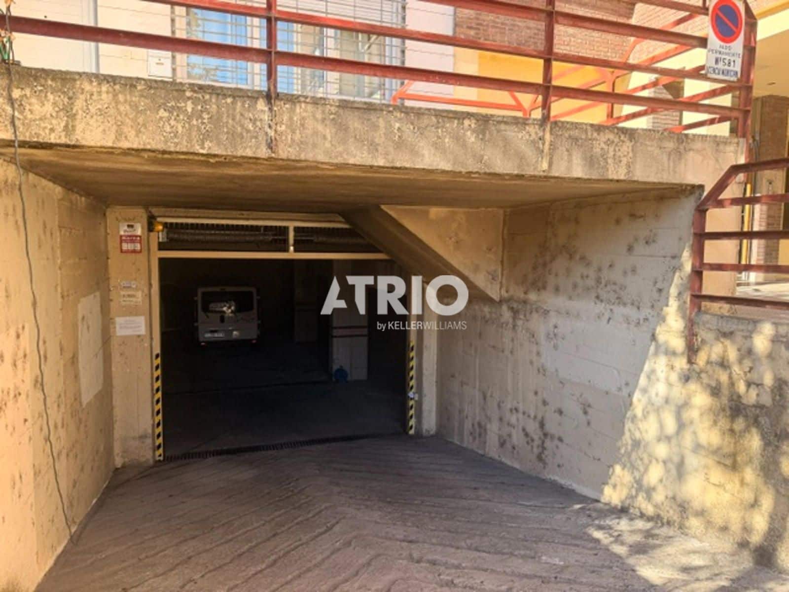 Garage for sale in Burgos city - € 9,500 (Ref: 10165391)