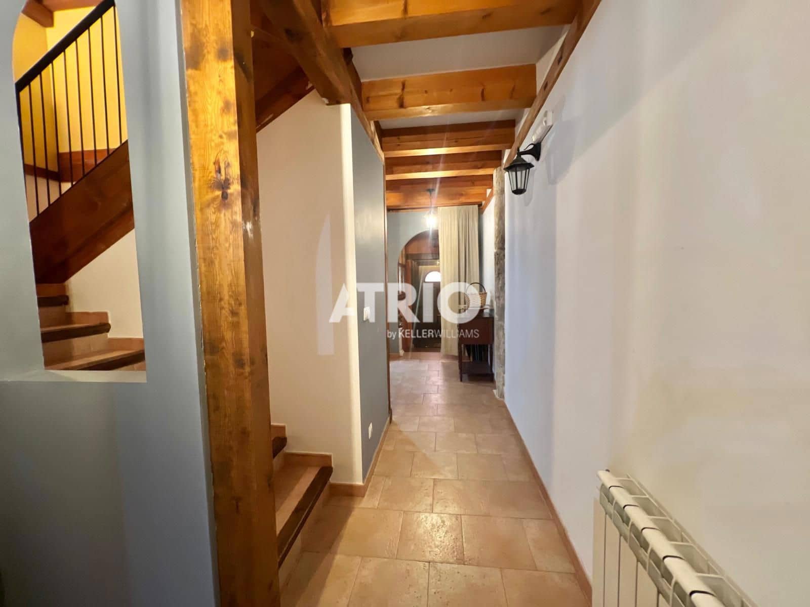 5 bedroom Townhouse for sale in Castrojeriz with garage - € 230,000 (Ref: 10167942)