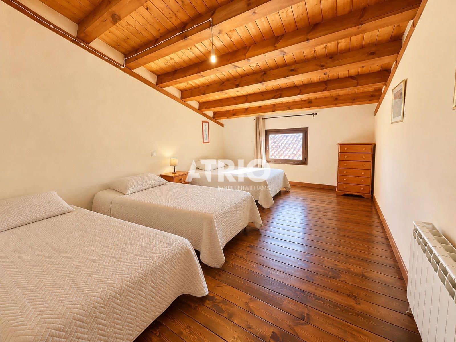 5 bedroom Townhouse for sale in Castrojeriz with garage - € 230,000 (Ref: 10167942)