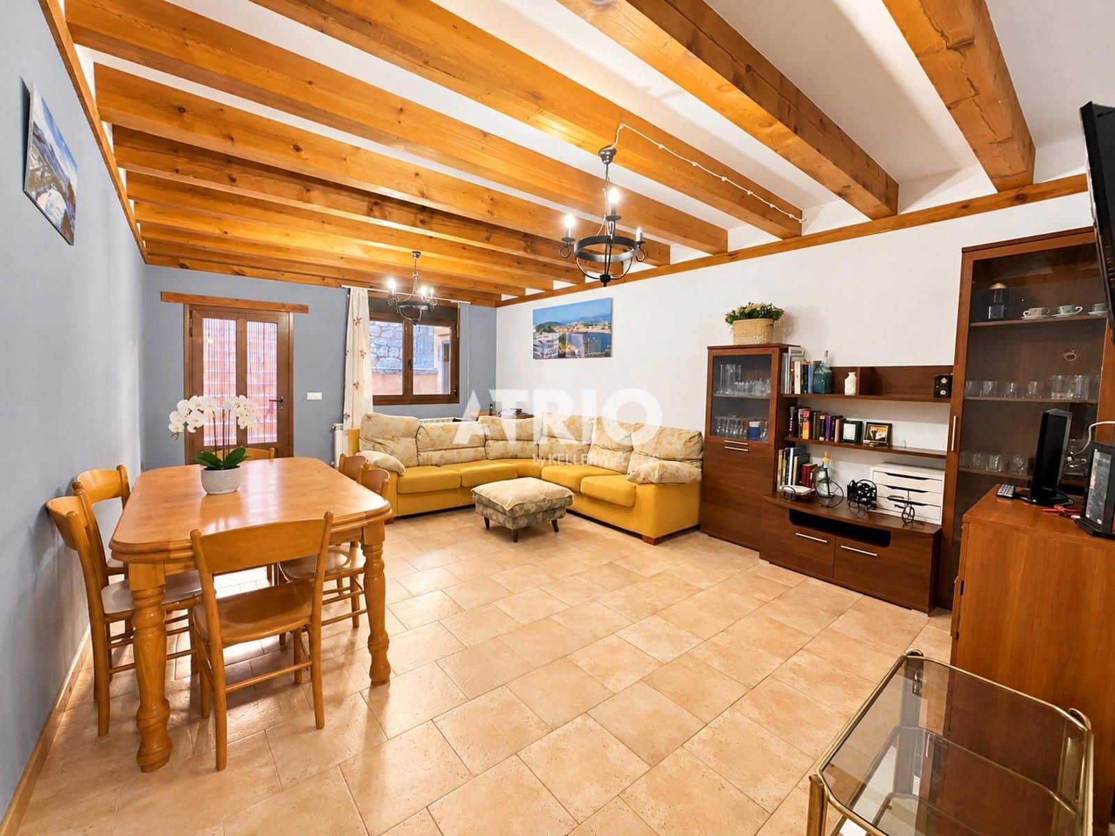 5 bedroom Townhouse for sale in Castrojeriz with garage - € 230,000 (Ref: 10167942)