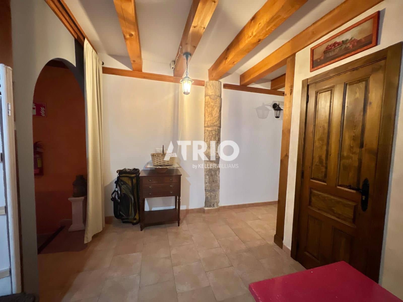 5 bedroom Townhouse for sale in Castrojeriz with garage - € 230,000 (Ref: 10167942)