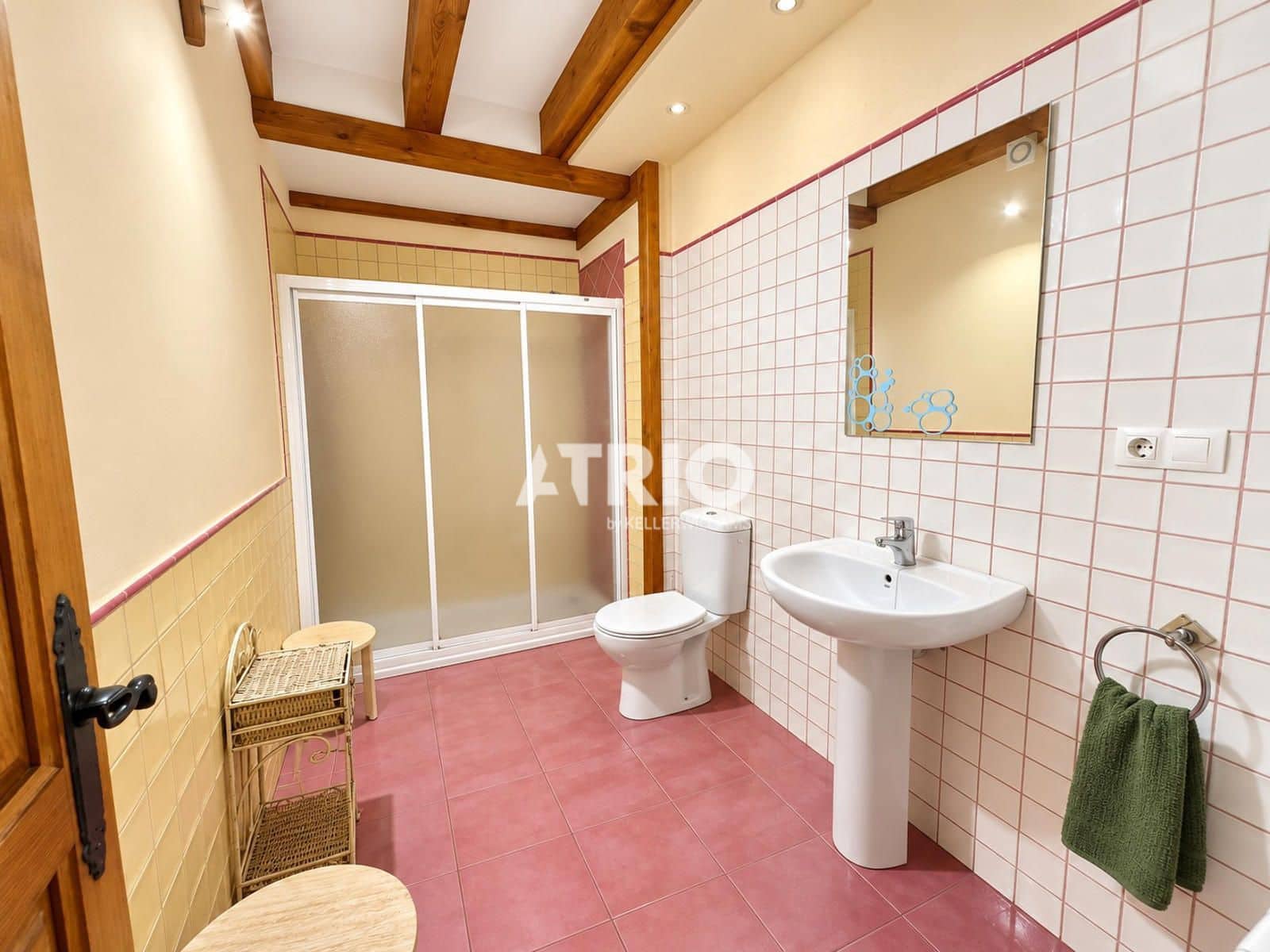 5 bedroom Townhouse for sale in Castrojeriz with garage - € 230,000 (Ref: 10167942)