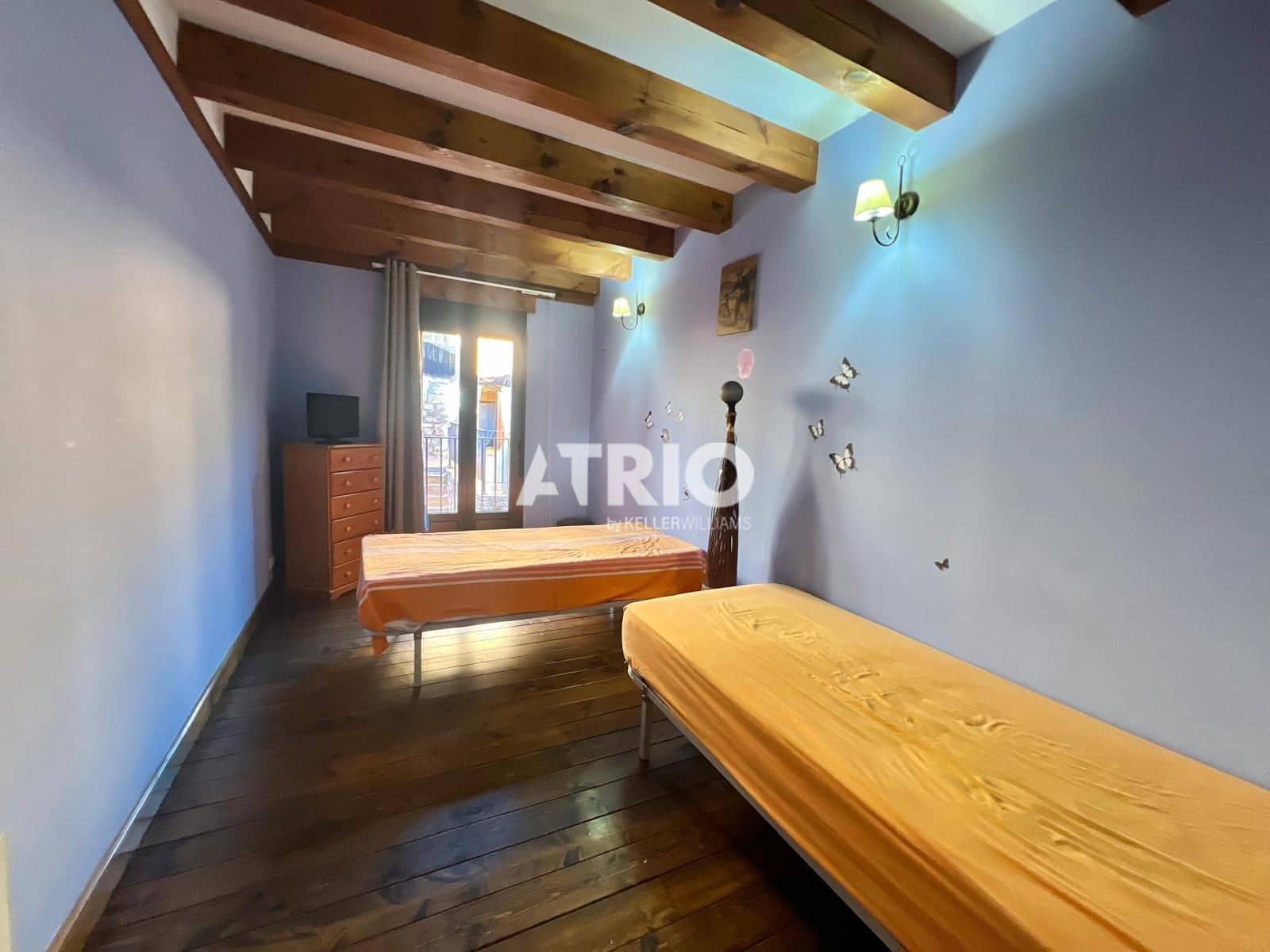 5 bedroom Townhouse for sale in Castrojeriz with garage - € 230,000 (Ref: 10167942)