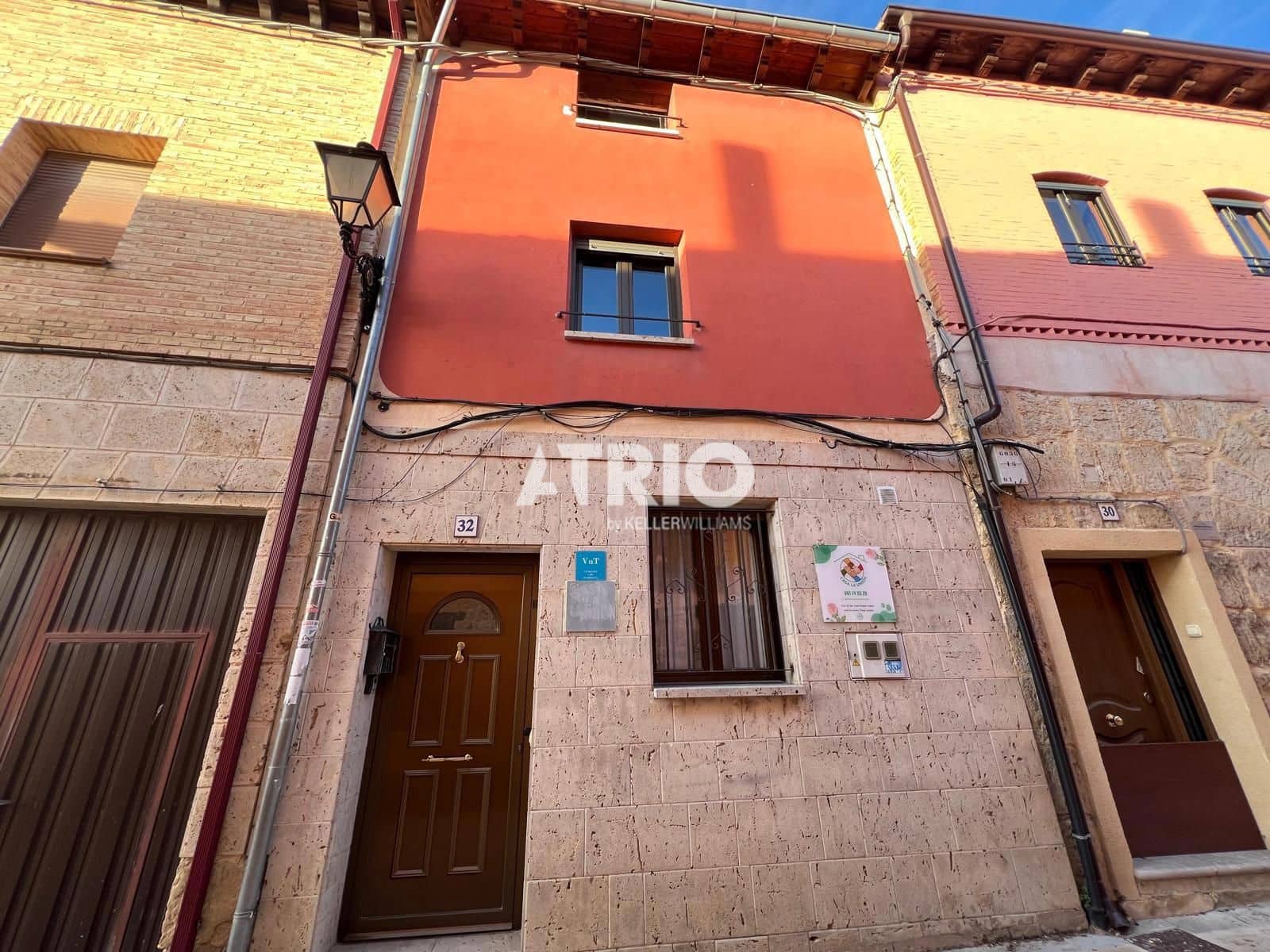 5 bedroom Townhouse for sale in Castrojeriz with garage - € 230,000 (Ref: 10167942)