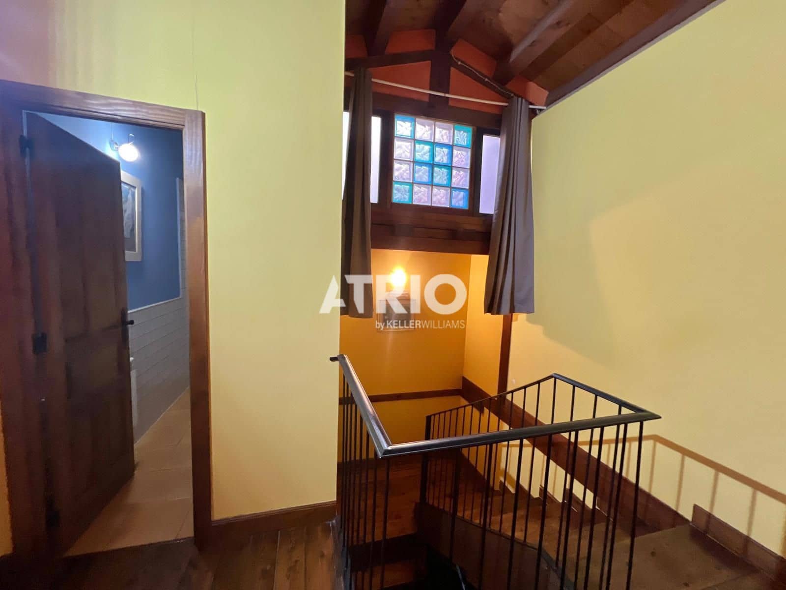 5 bedroom Townhouse for sale in Castrojeriz with garage - € 230,000 (Ref: 10167942)