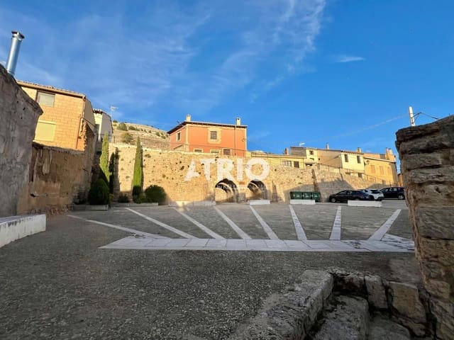 5 bedroom Townhouse for sale in Castrojeriz with garage - € 230,000 (Ref: 10167942)