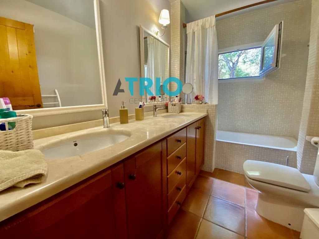 3 soverom Villa til salgs i Ses Salines med svømmebasseng garasje - € 1 000 000 (Ref: 7664729)