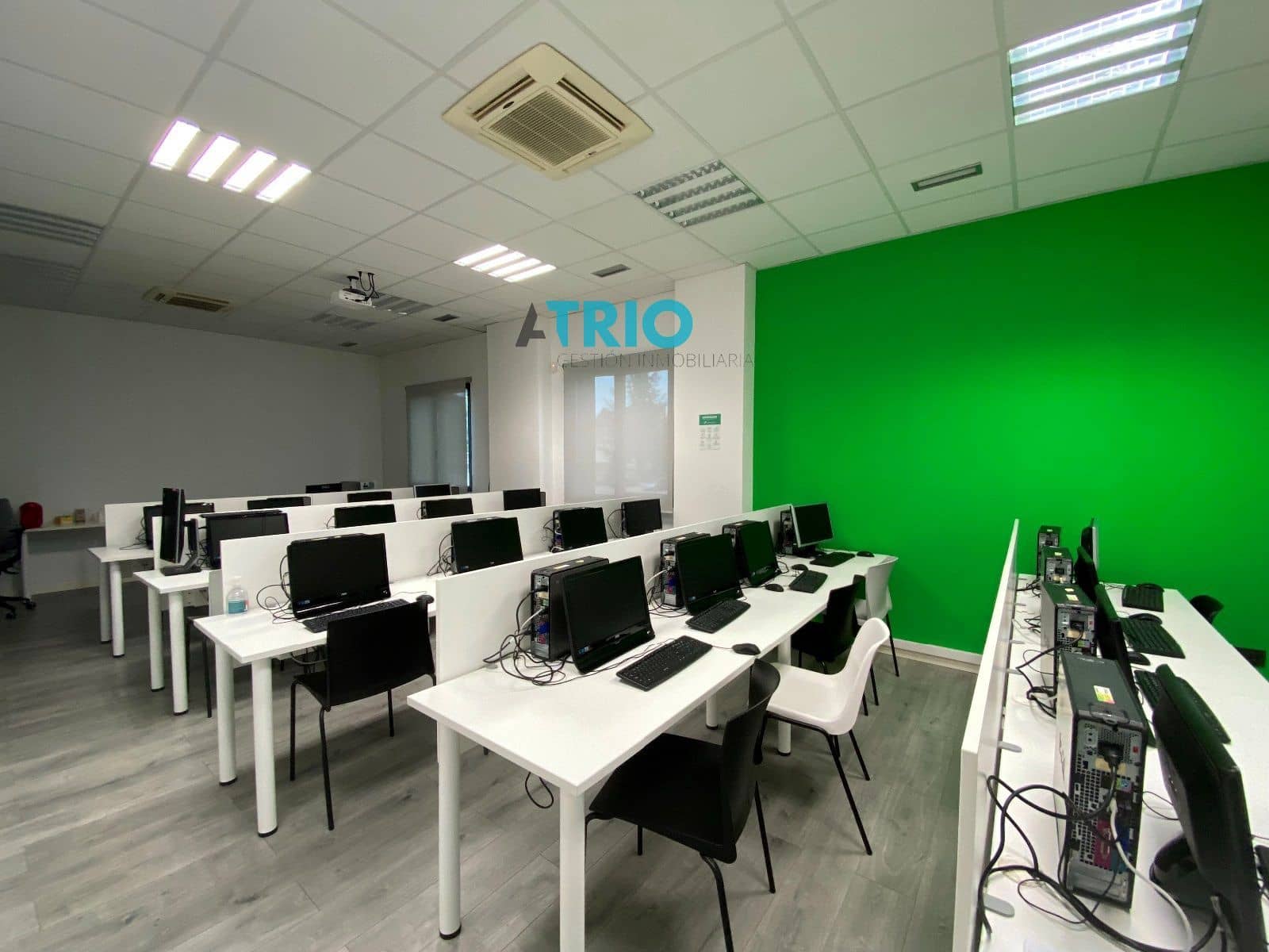 Büro zu vermieten in Burgos Stadt - 150 € (Ref: 7717538)