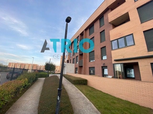 2 soverom Leilighet til leie i Burgos by med garasje - € 700 (Ref: 7741652)